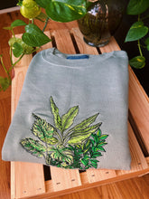 Load image into Gallery viewer, Sage Botanical Frog Embroidered Crewneck
