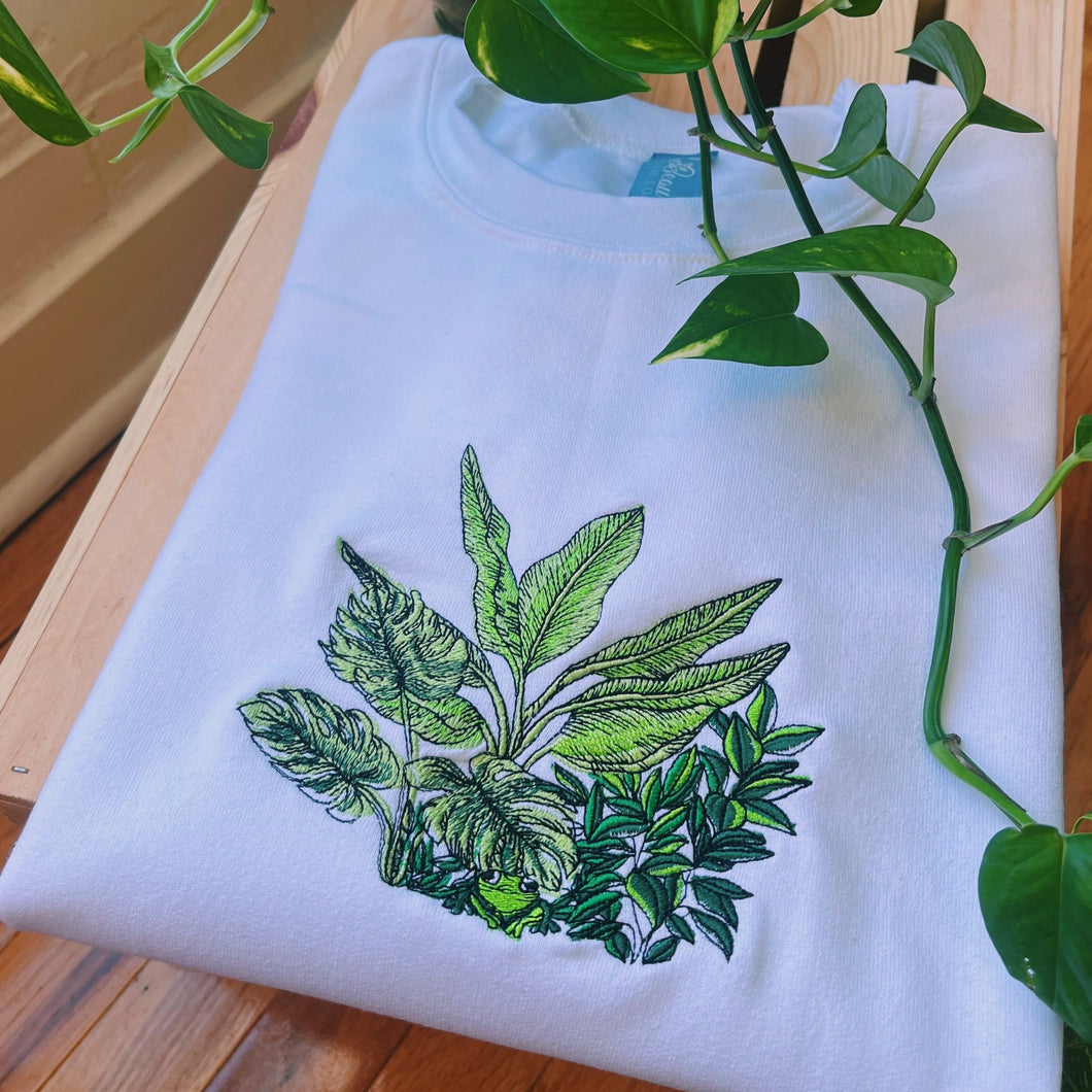 Ivory Botanical Frog Embroidered Crewneck