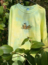 Load image into Gallery viewer, XL Yellow Butterfly Marble Dyed Crewneck
