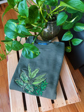 Load image into Gallery viewer, Olive Botanical Frog Embroidered Crewneck
