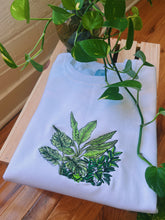 Load image into Gallery viewer, Ivory Botanical Frog Embroidered Crewneck
