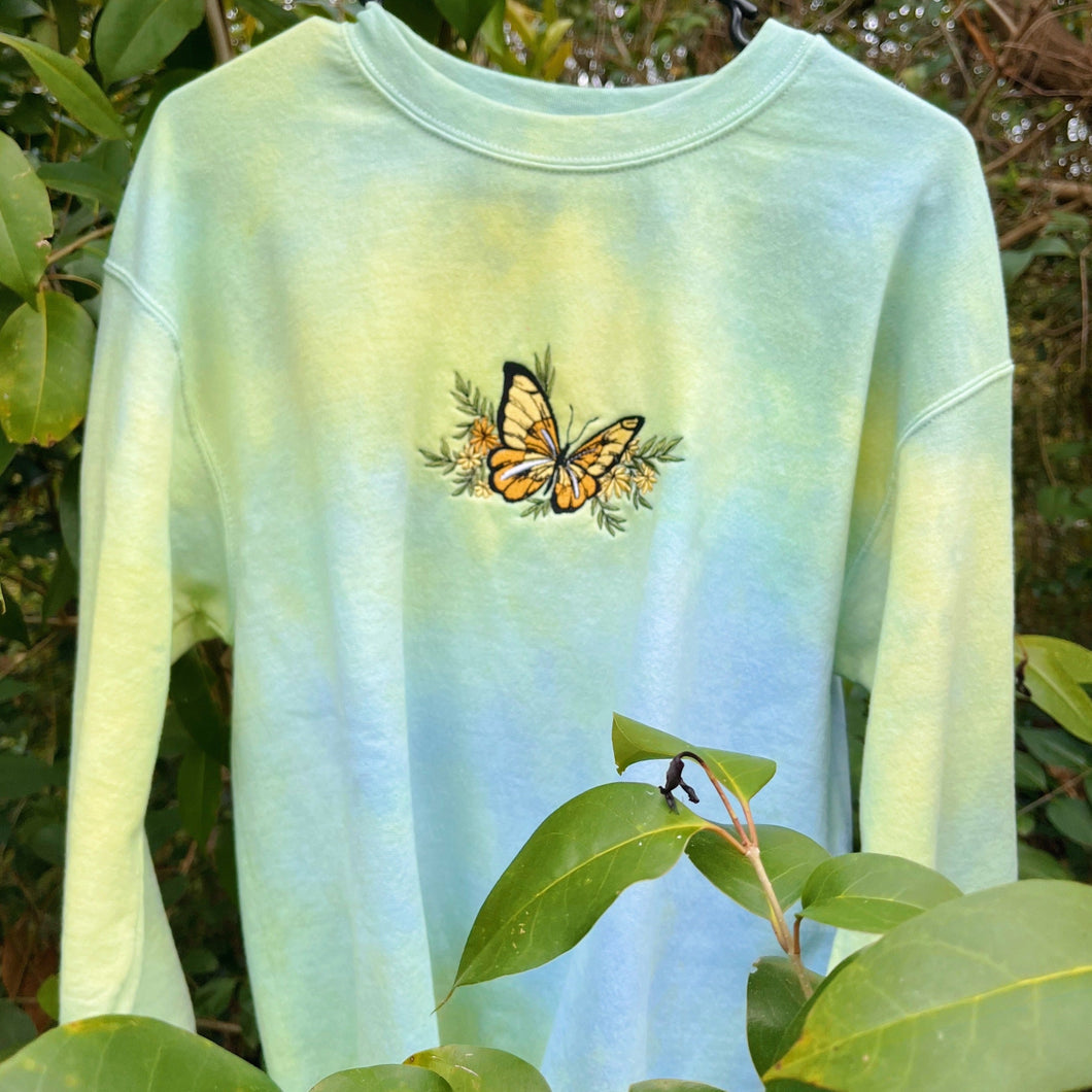 Medium Yellow Butterfly Marble Dyed Crewneck